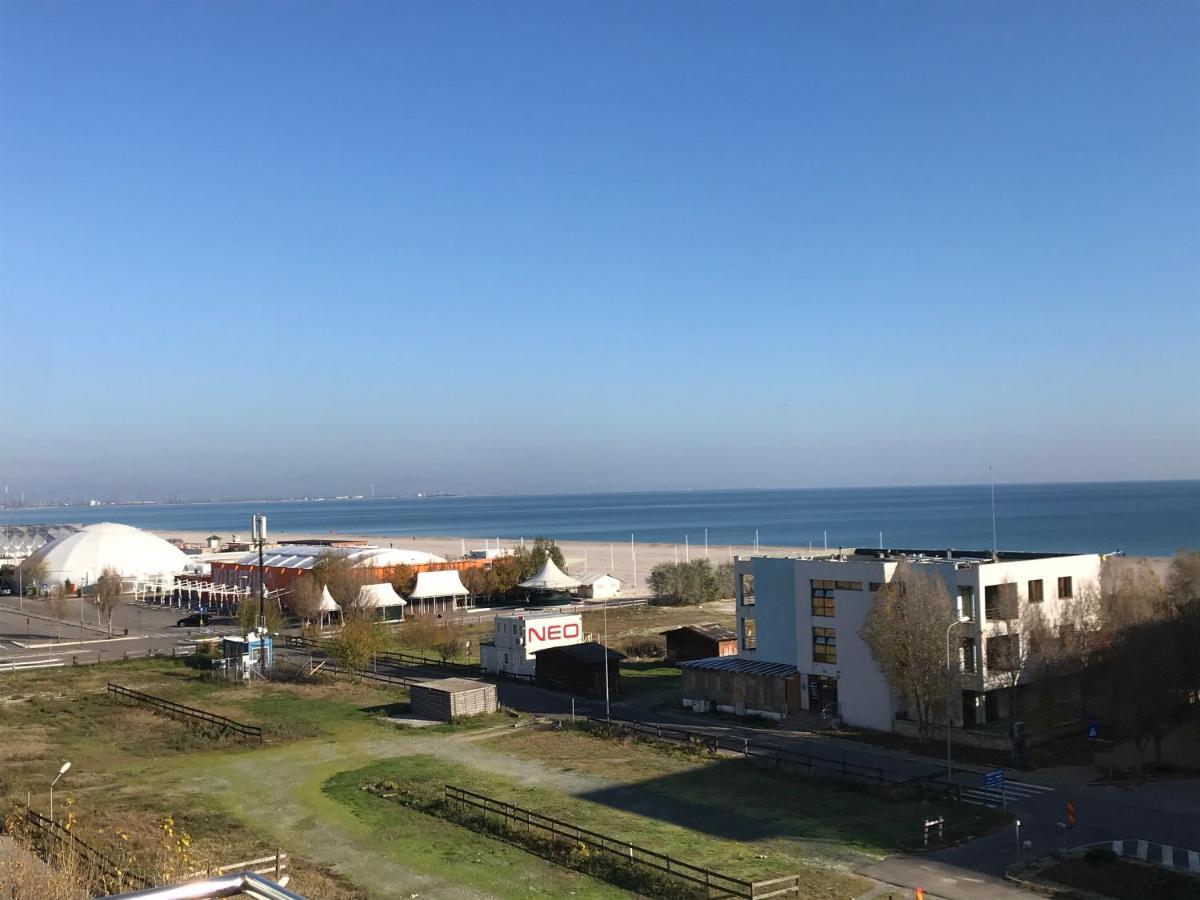 Apartament Summerland Mamaia Nord Экстерьер фото