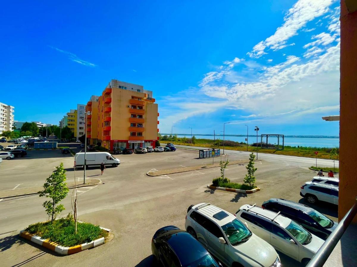 Apartament Summerland Mamaia Nord Экстерьер фото